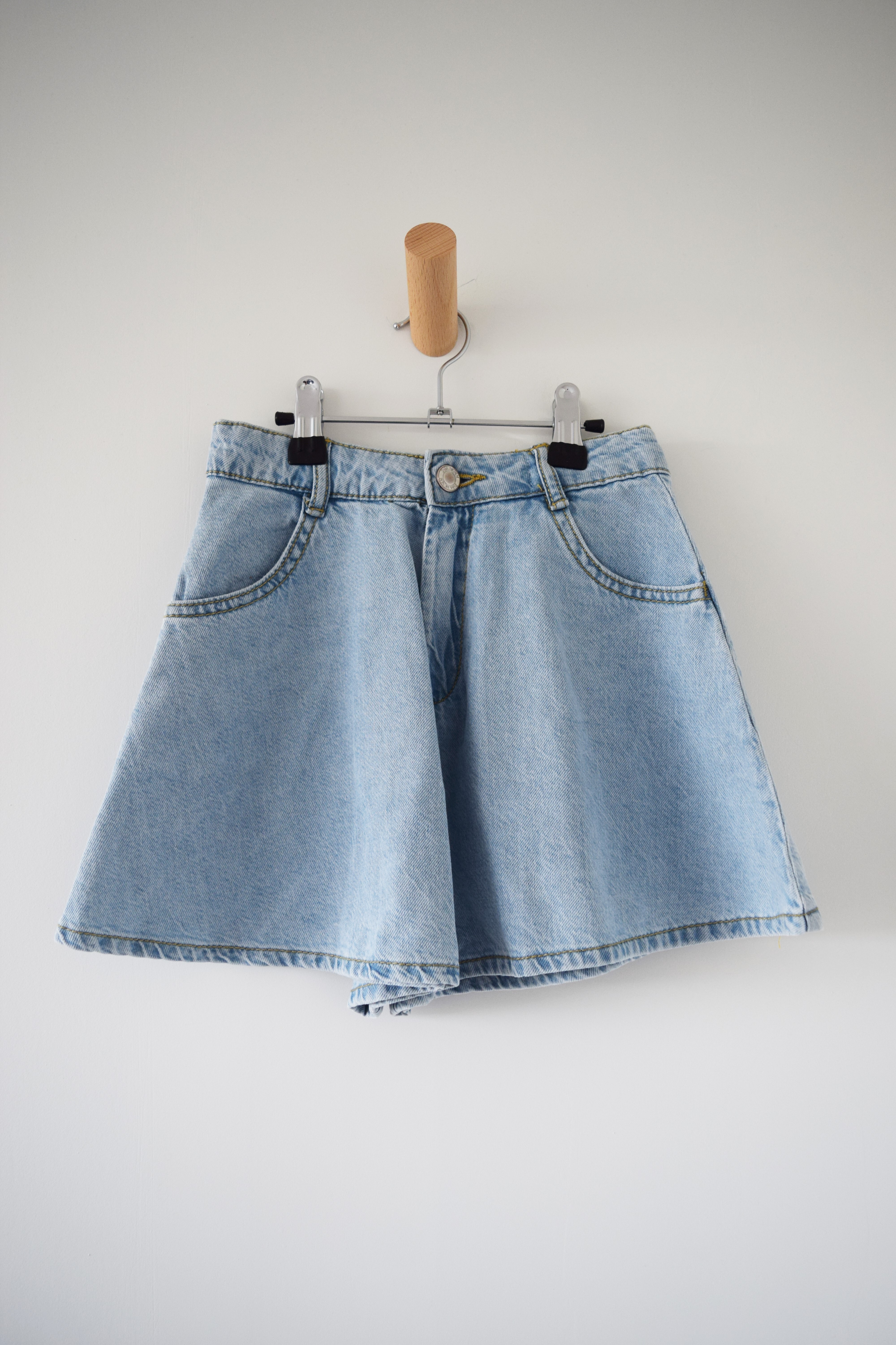 Jeans short, Zara, 122 