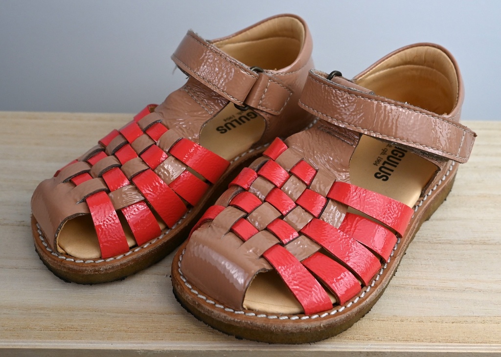 Schoenen, Angulus, 23 - Extra 1