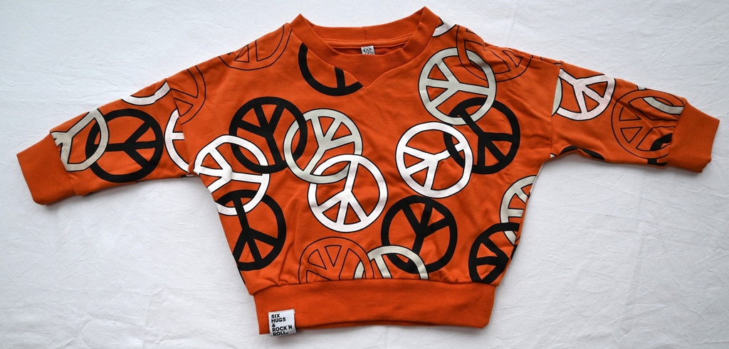 [SRE013] Sweater, Six Hugs & Rock'n Roll, 18/24 maanden