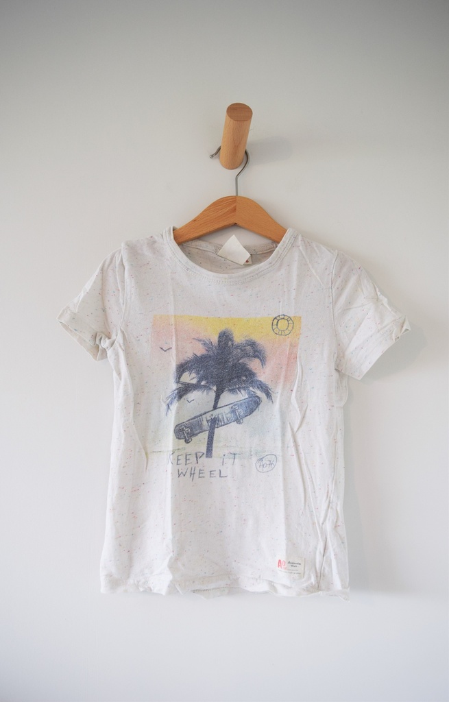 [RVH033] T-shirt, American Outfitters, 6 jaar