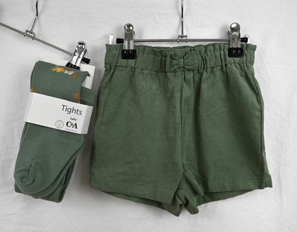 [YMI075] Shortje en broekkousen, C&A, 2/3 jaar