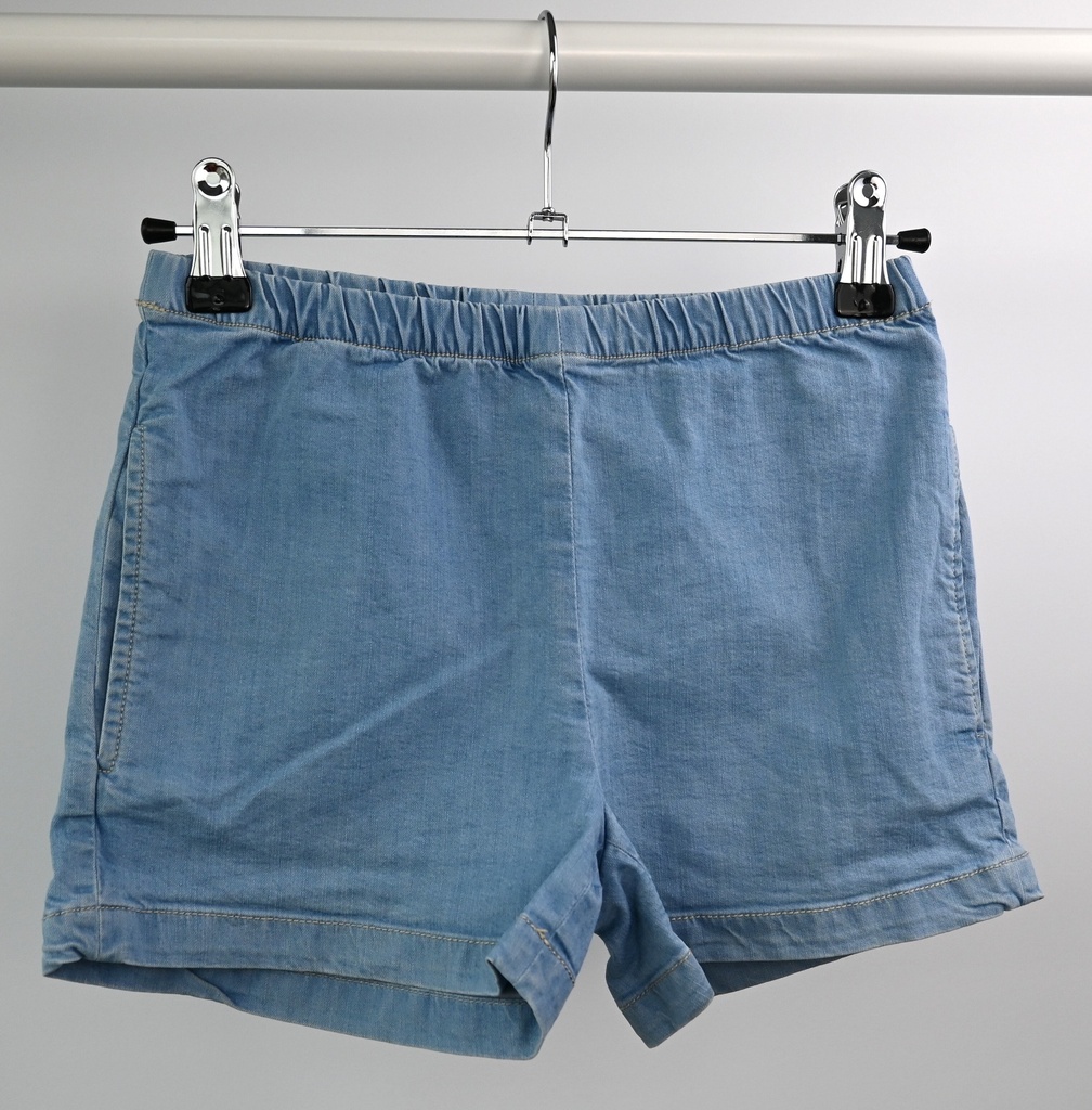 [NRO012] Shortje, Bonpoint, 10 jaar