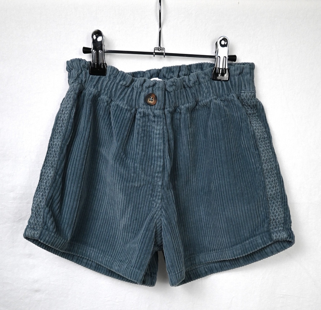 Short, laranjinha, 4 jaar
