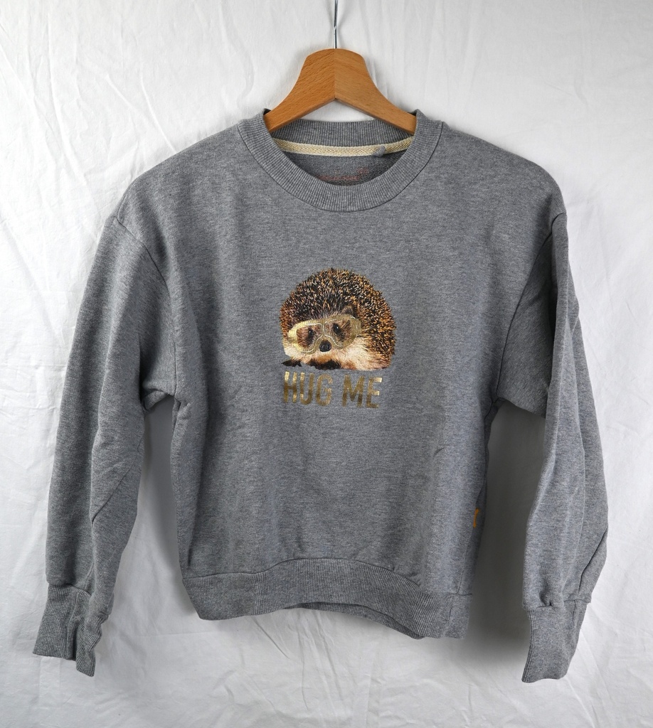 [MAL021] Sweater, Stones & Bones, 12 jaar