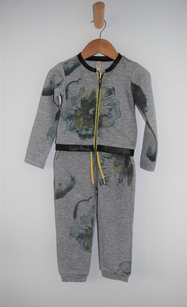 [KVC031] jogging, CKS, 2 jaar