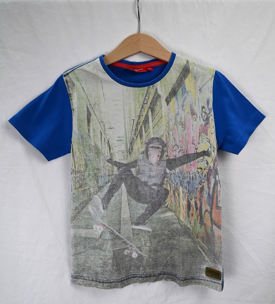 [IBU131] T-Shirt, Someone, 8 jaar