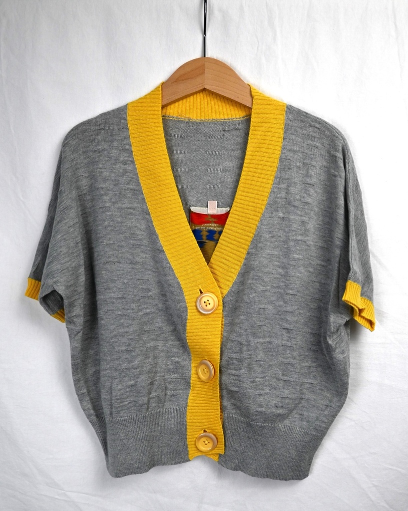 Dunne cardigan met kort mouw, Essentiel, 8 jaar