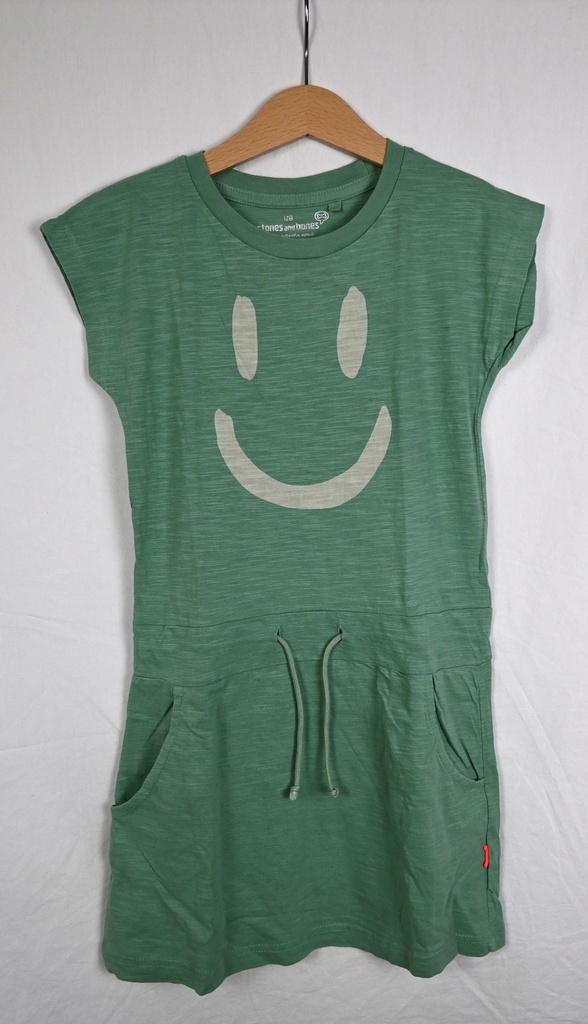 [CVE054] Jurk, Stones and Bones, 8 jaar