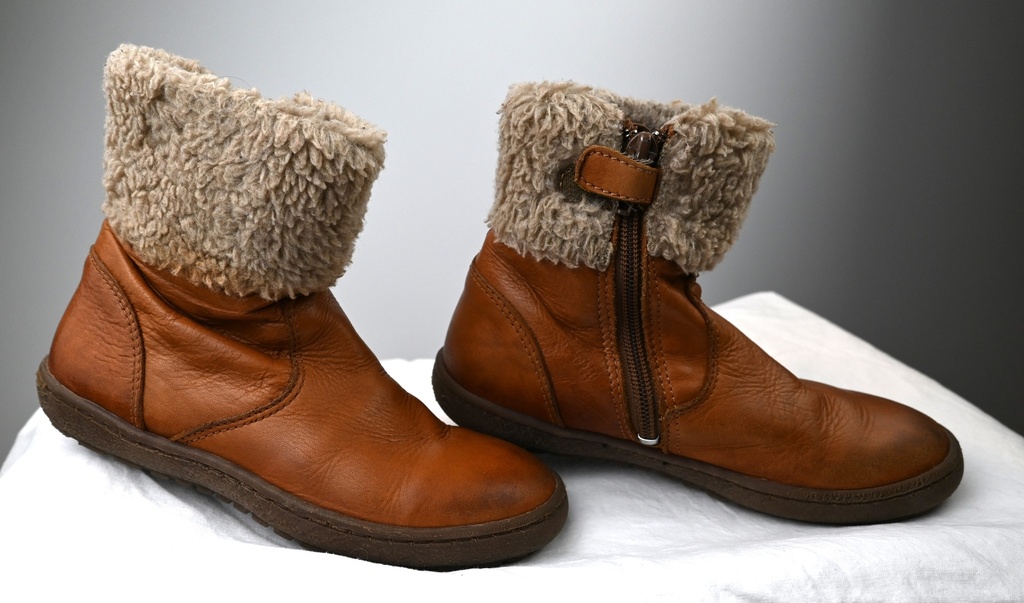 [BDR001] Enkellaarsjes, Milo & Mila, 29