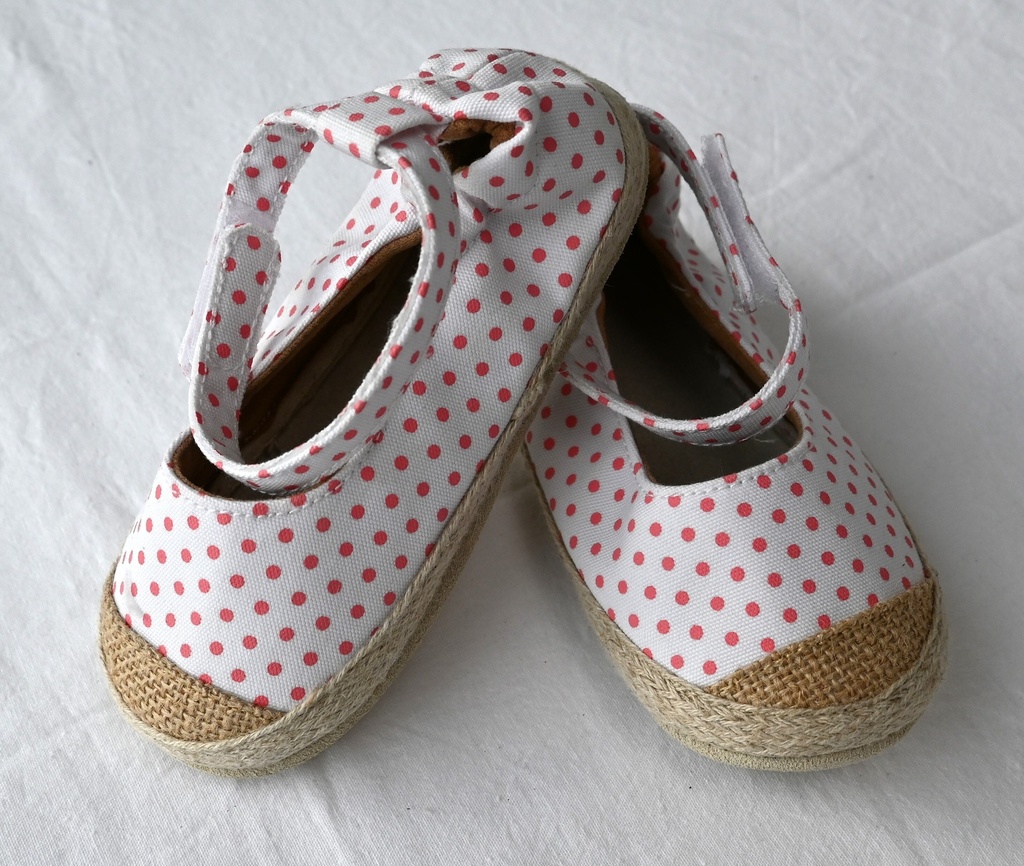 [AHU017] Soepele schoentjes, Noukie's, 18/24 maanden