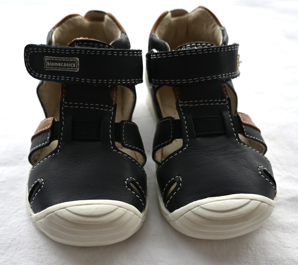 [AHU016] Schoentjes, Biomecanics, maat 22