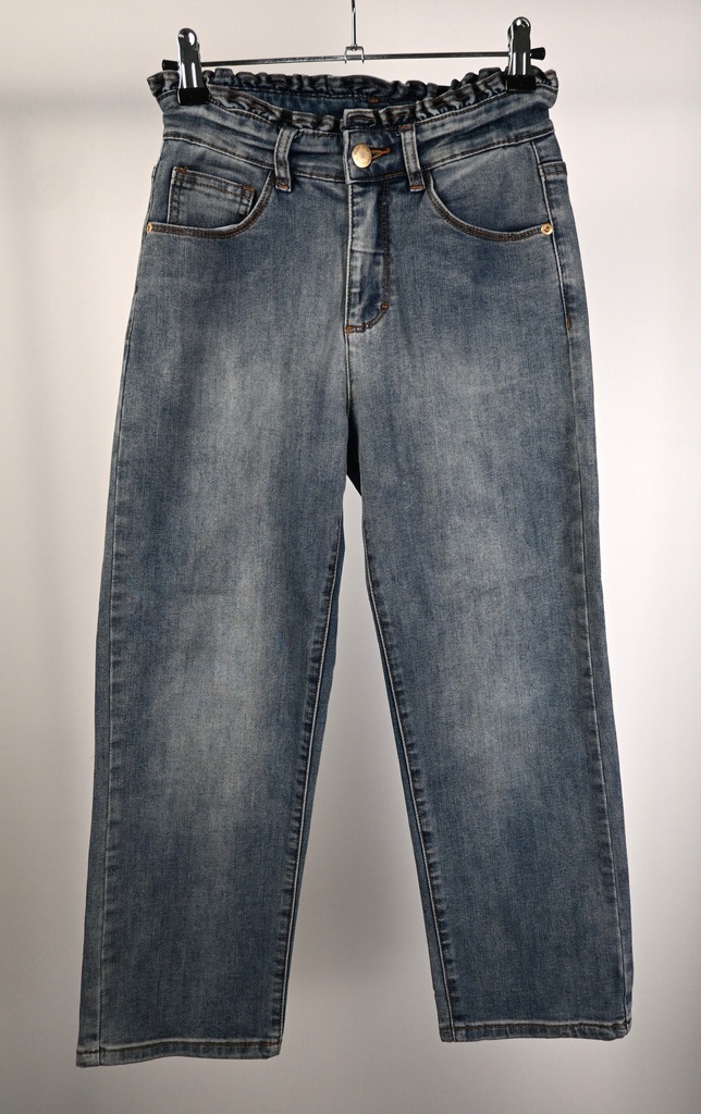 [NHA033] Broek, Molo, 1 jaar