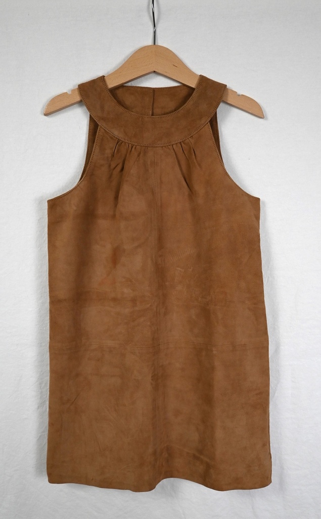 [SST027] Suede jurk, AO76, 8 jaar - PI